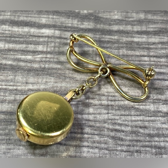 Ladies 1950’s 17 Jewel Designer Swiss Gold Bow Brooch Watch Signed - Picture 11 of 12